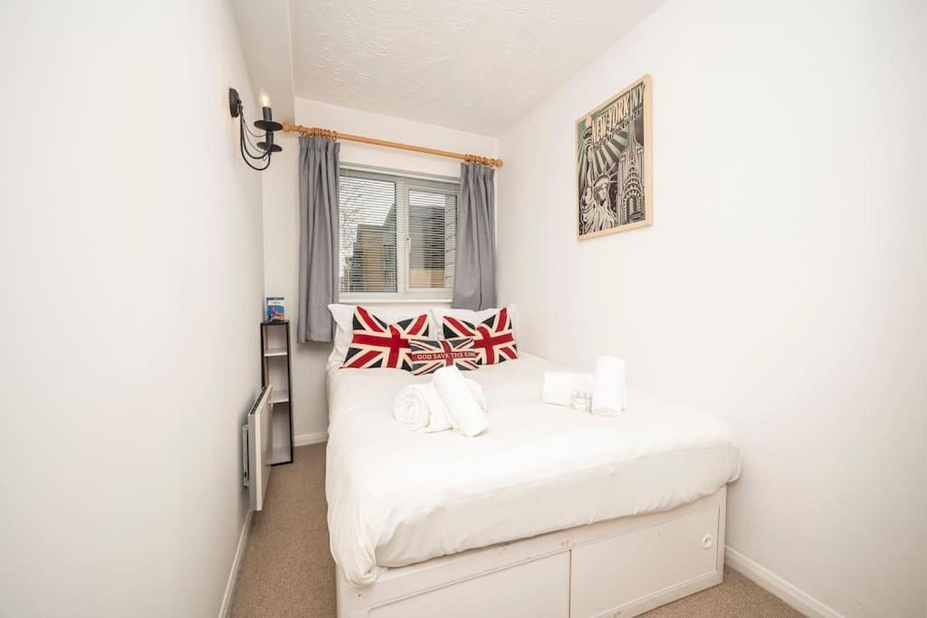 Cosy 2 Bedroom Flat Close To Tower Bridge With Free Parking
