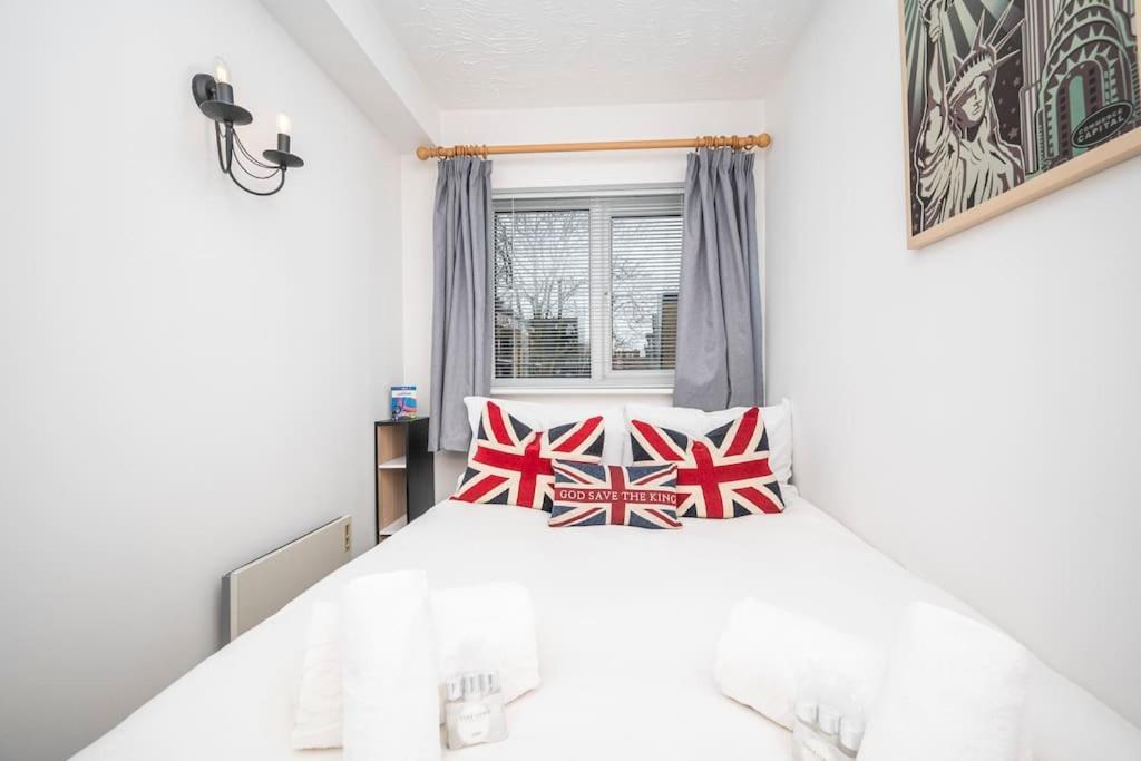 Cosy 2 Bedroom Flat Close To Tower Bridge With Free Parking * Londra